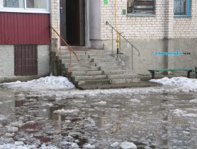 В Ганцевичах моря и океаны прямо возле подъездов
