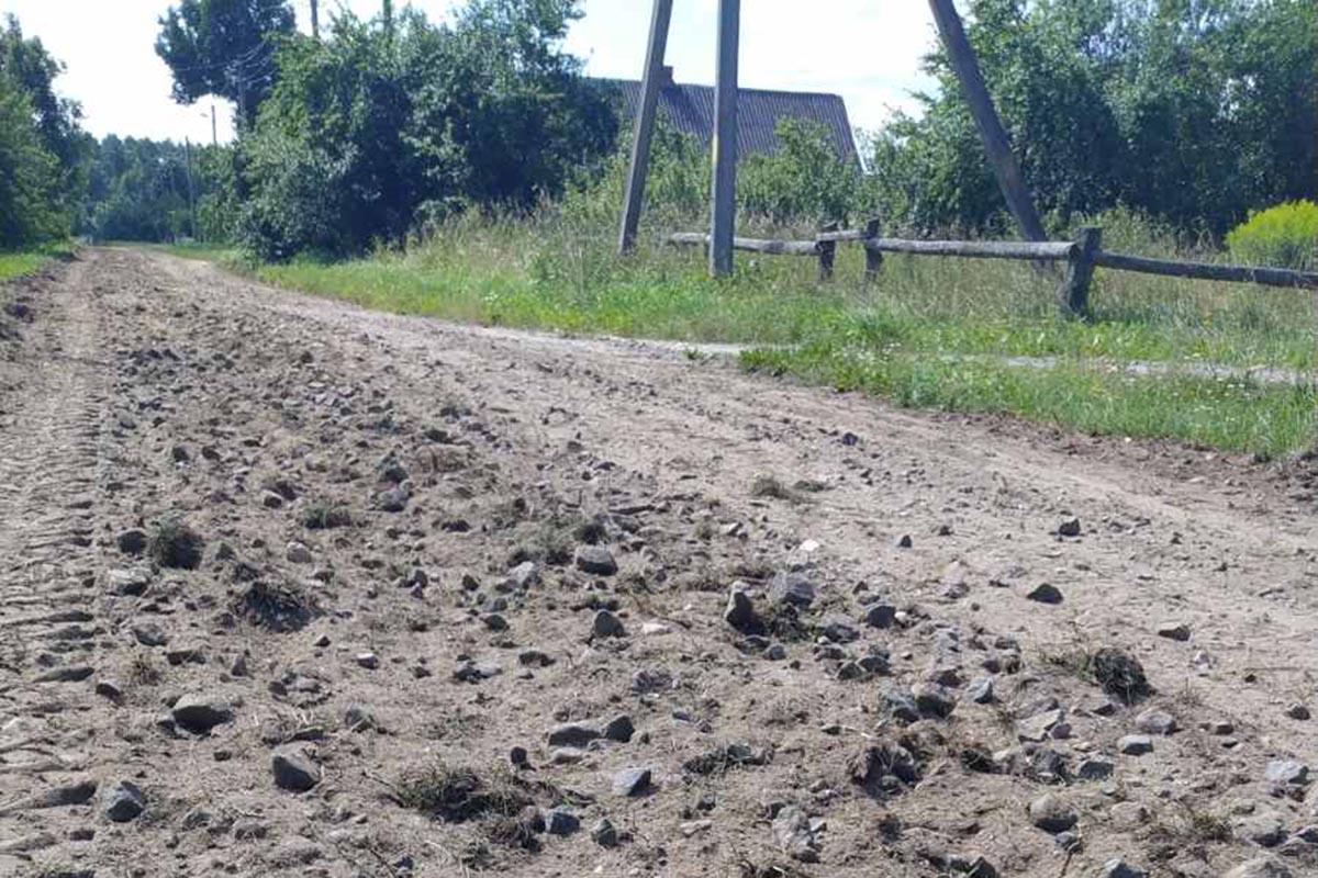 Хотели как лучше, а получилось, что по улице не проехать, не пройти