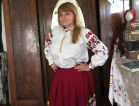 Беларуска ў Амерыцы збірае народныя строі з Радзімы