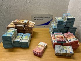 Белорус с мешком денег попался в Германии