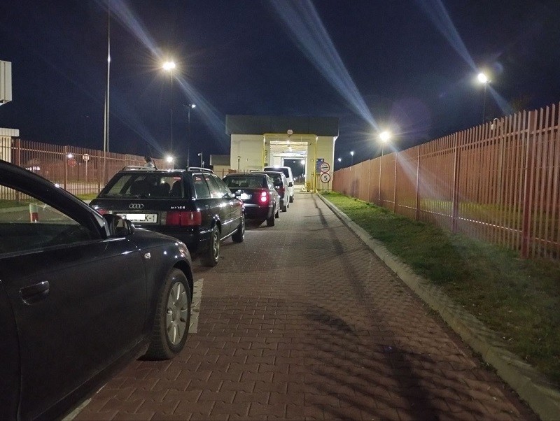 Очередь на рентген на польской границе