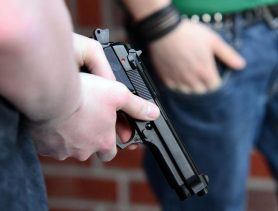Пьяные разборки после рыбалки в Барановичах закончились выстрелом из пистолета
