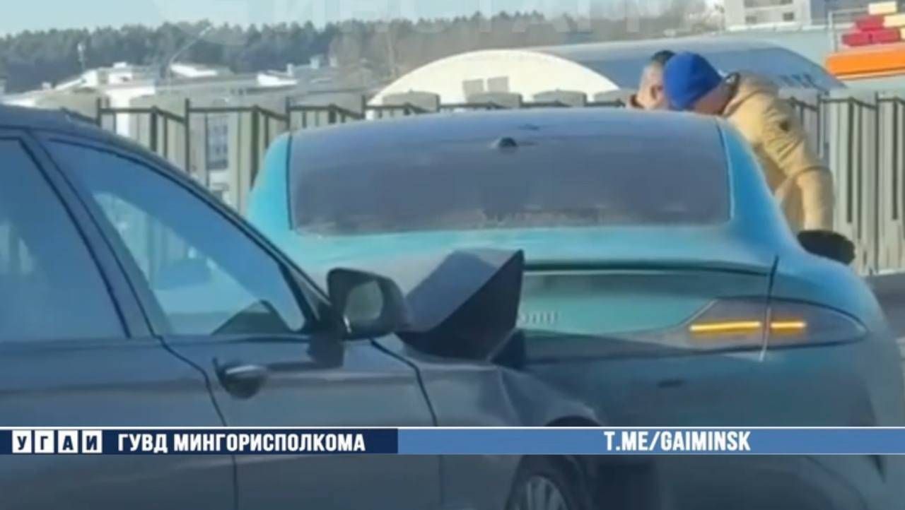 двойное ДТП на МКАД