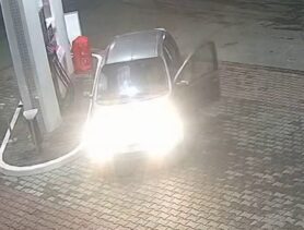В Бресте два родственника угнали у дамы автомобиль и выпивали за её счёт