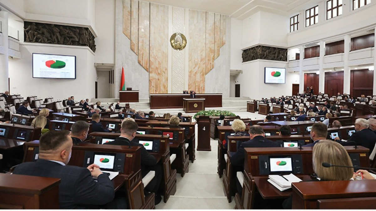 Депутаты приняли проект бюджета Фонда соцзащиты