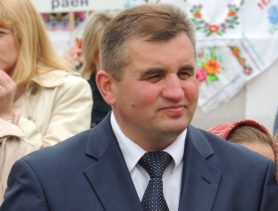 А. Солоневич обещает ганцевчанам бассейн и зарплату в 6 миллионов