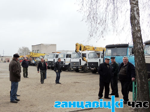 Работники ПМК-7 получают минимальную зарплату и считают, что антикризисный управляющий Дмитрий Ребковец для них создает условия, чтобы они уволились сами, а предприятие готовит к ликвидации