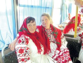 Аляксандр Лукашэнка на парадзе ў Мінску вітаў хатыніцкіх артыстаў