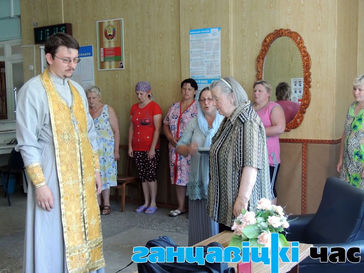 Во время молебна о здравии болящих, который проходит каждый четверг в здании хирургии