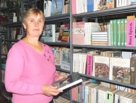 Алена Ленкавец: «Марыла стаць настаўніцай,  а стала бібліятэкарам»