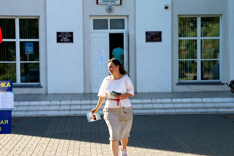 Пікет у Ганцавічах Таццяны Малашчанка