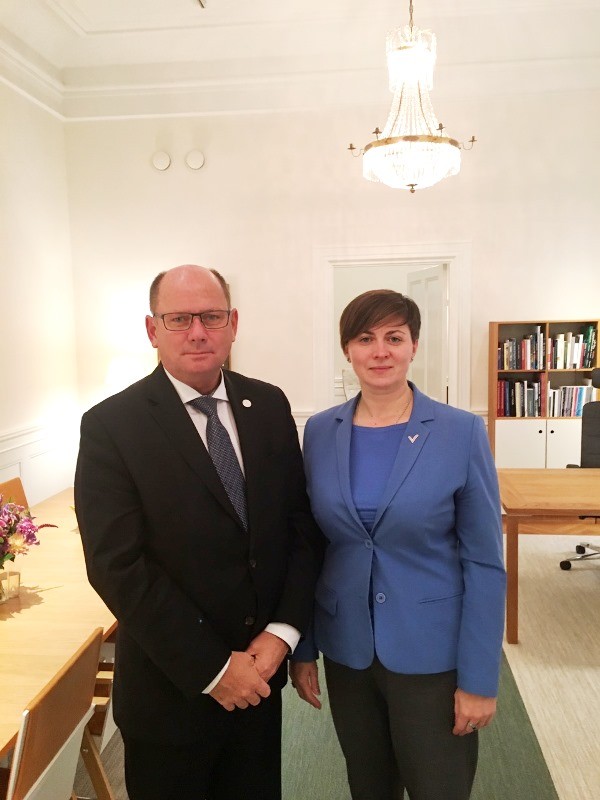 Урбан Алин - спикер парламента  и Татьяна Короткевич