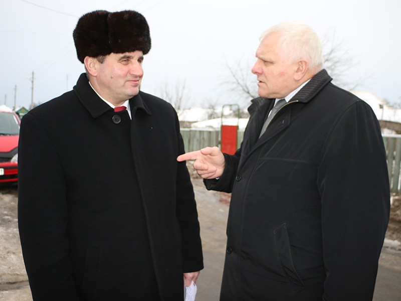 Глава района Александр Солоневич и глава церкви ХВЕ Василий Рабцевич