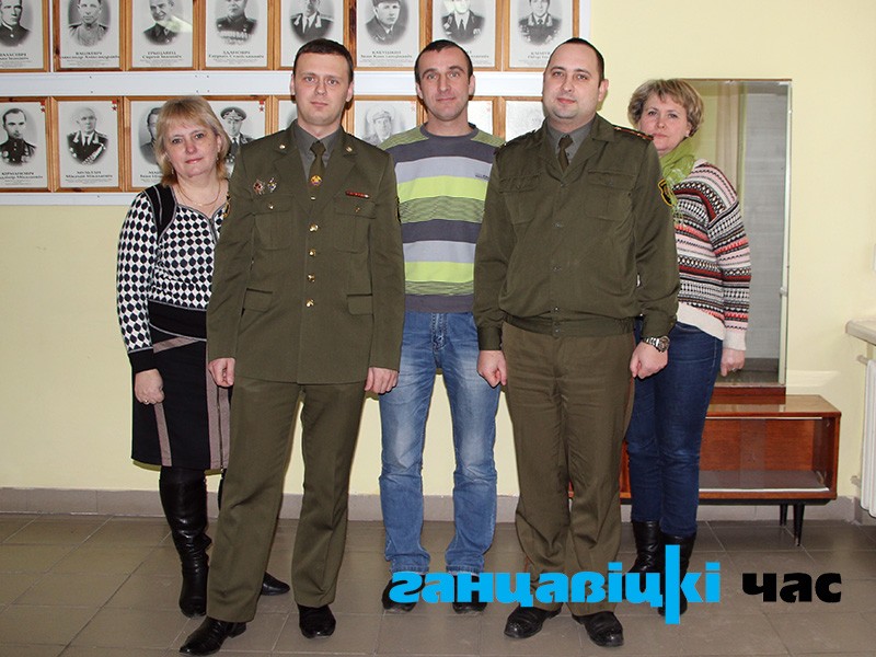 Коллектив обособленной группы Ганцевичского района: (слева направо) Наталья Бритвина, Андрей Блащенко, Владимир Занько, Вадим Мелеховец, Наталья Рудко. 