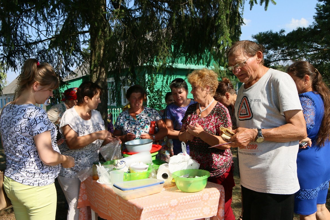 Свята вёскі ў Палоні.
