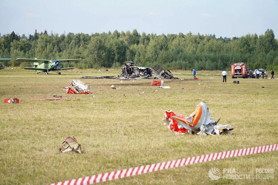 На авиашоу в Балашихе насмерть разбились два пилота АН-2