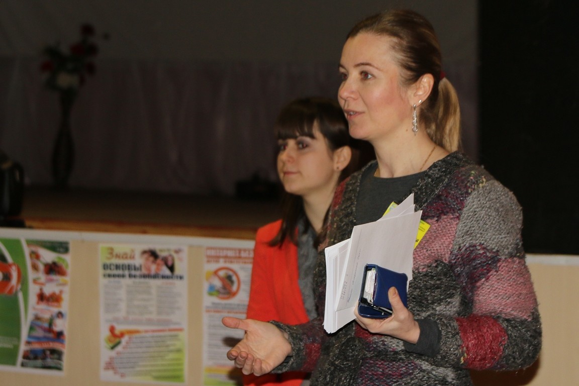 Старшеклассники дискутировали с психологами по поводу вредных привычек.