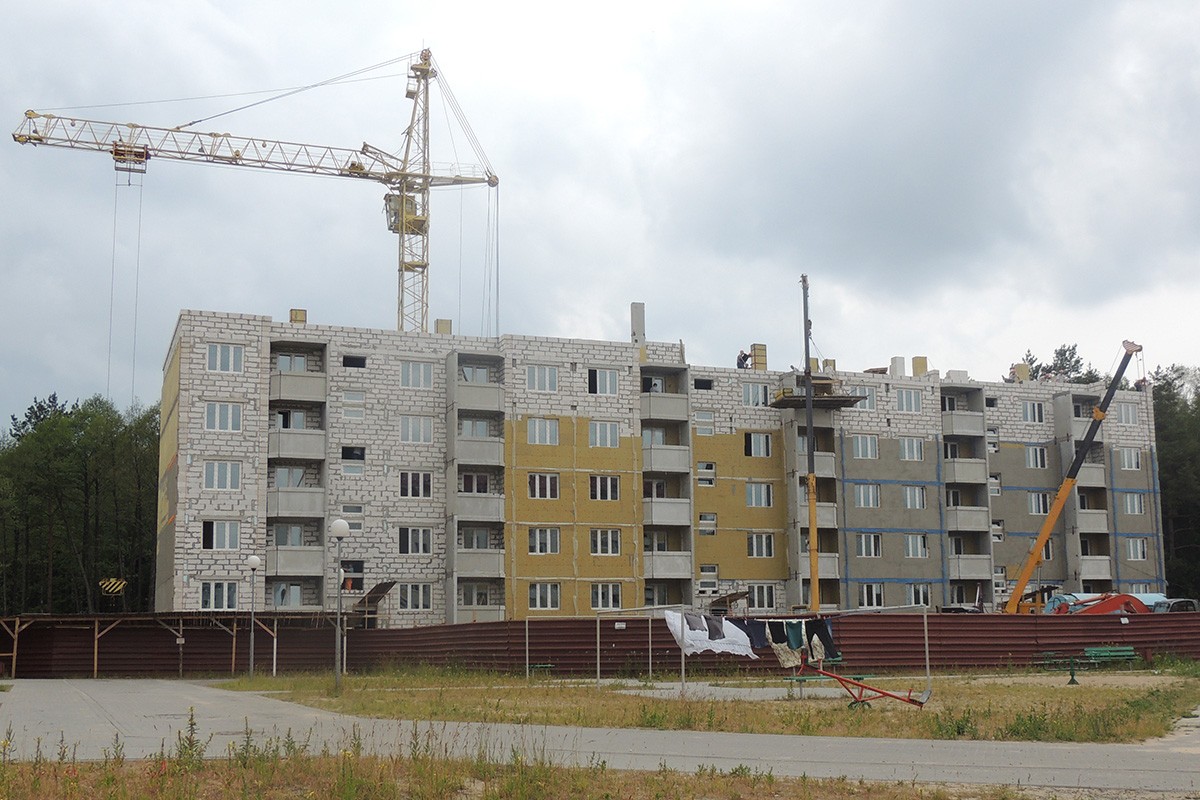 Строительство 60-квартирного дома по ул. Орловского в Ганцевичах.