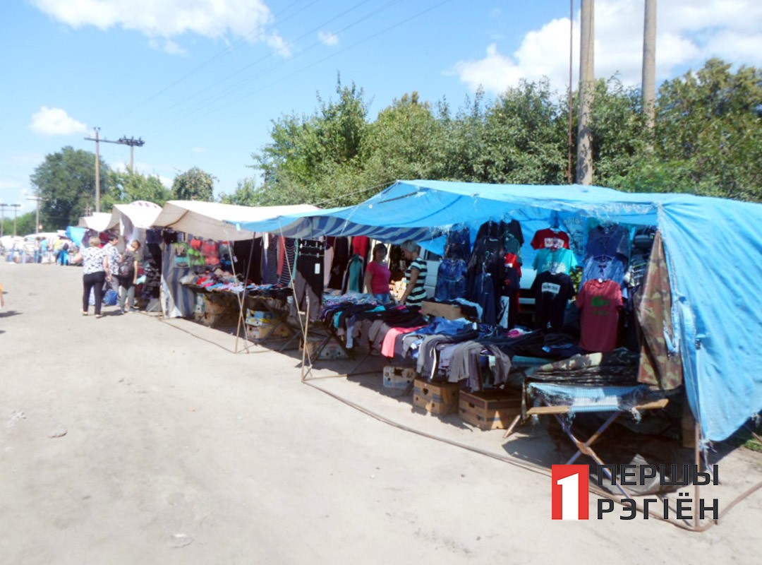 На рынке в Удрицке те же товары, что и в Ганцевичах, но цены значительно ниже.  