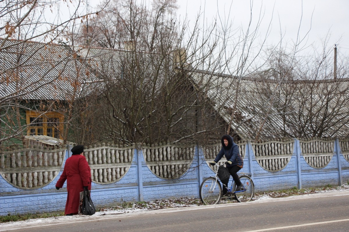 Тротуар по ул. Красноармейской в Ганцевичах.
