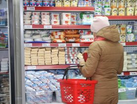 На ценнике цена одна, а в чеке другая: что делать?