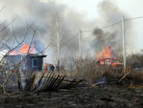 Масштабный пожар в Денисковичах Ганцевичского района: горели дома и хозпостройки