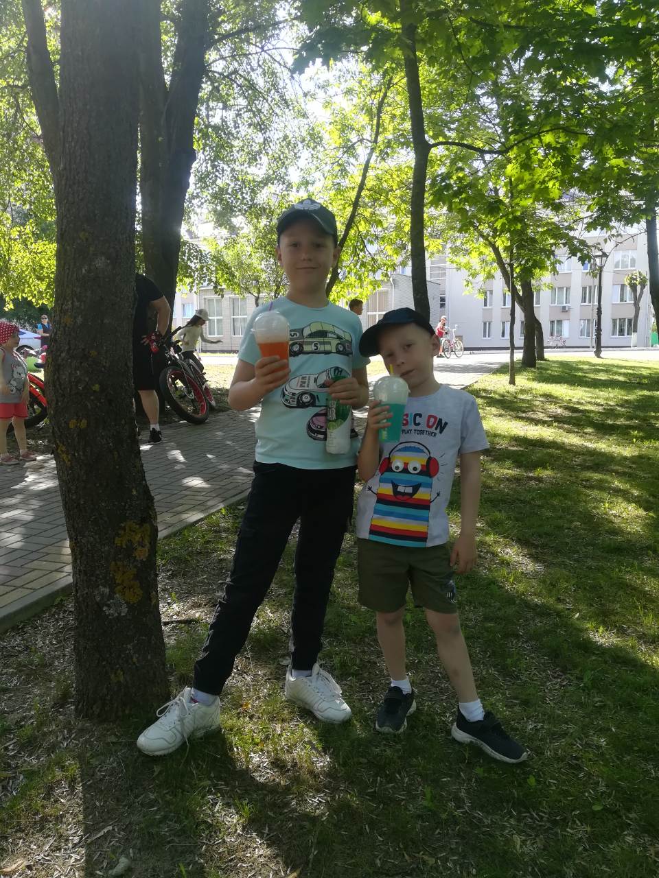 участник №8
