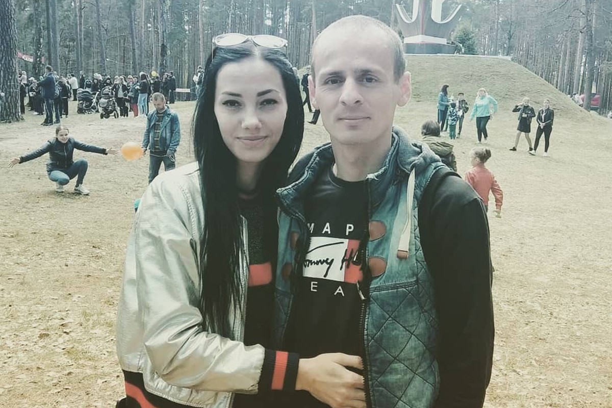 Фотография со страницы vk.com Нины Никончук, которая на фото с Виктором  Наумиком