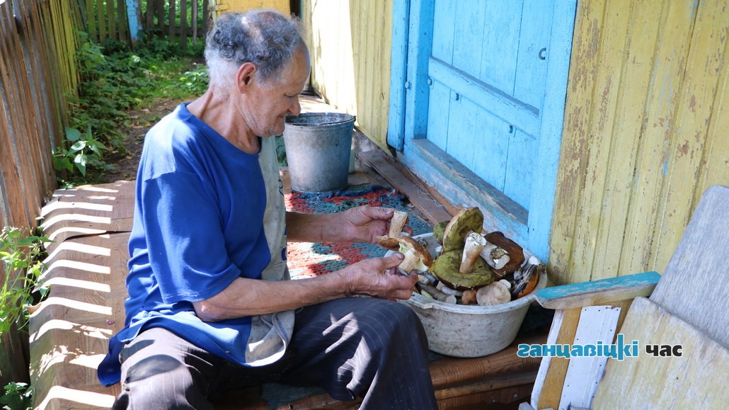 В 80 лет еще активный дед