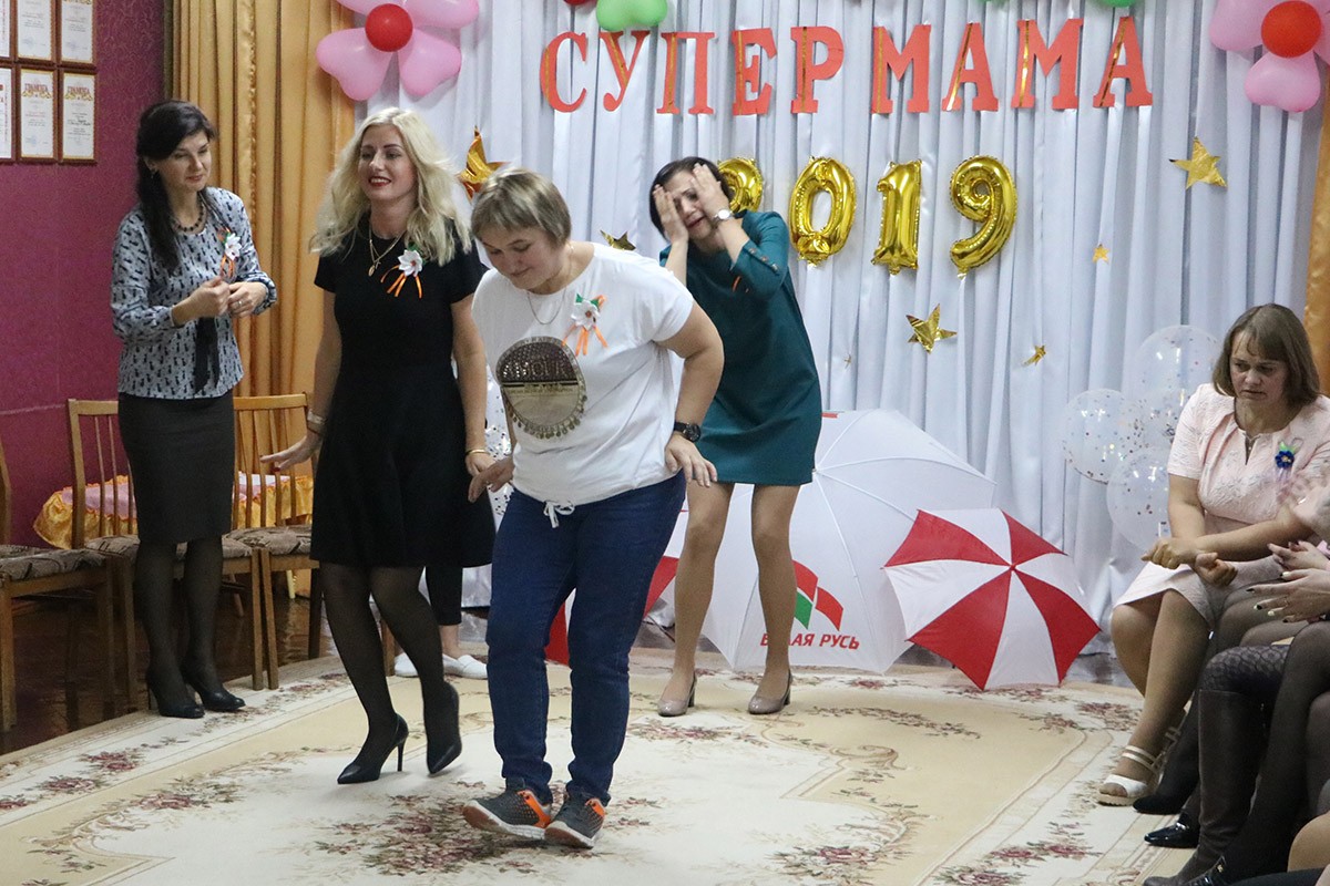 Выбрали супермаму в детском саду №4.