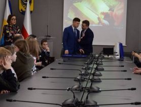 Школьники и педагоги из Ганцевичей на каникулах навестили Нову-Суль
