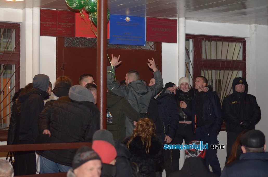 В Ганцевичах отправили последнюю партию новобранцев осеннего призыва к местам службы, 27 ноября 2019 года