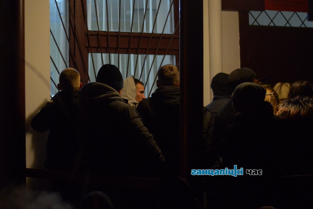 В Ганцевичах отправили последнюю партию новобранцев осеннего призыва к местам службы, 27 ноября 2019 года