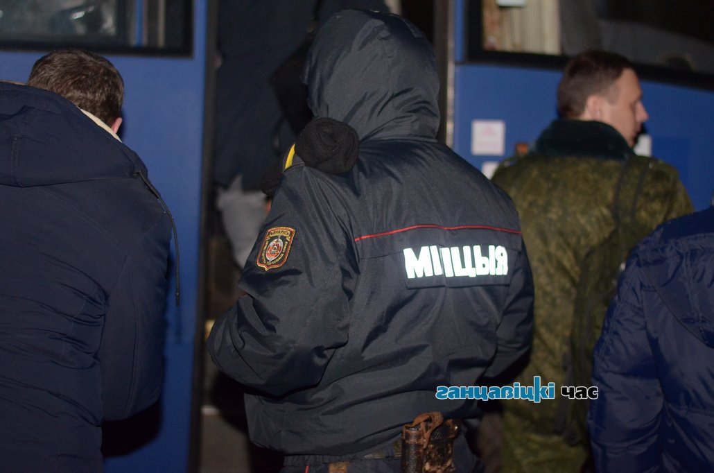 В Ганцевичах отправили последнюю партию новобранцев осеннего призыва к местам службы, 27 ноября 2019 года