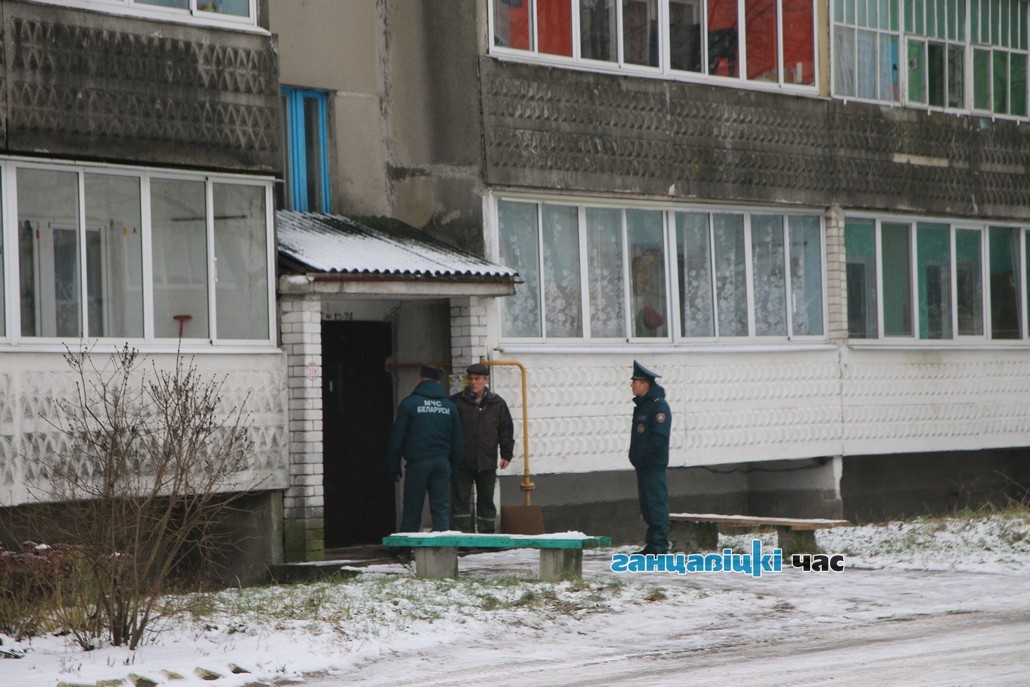 В Ганцевичах спецслужбы вскрыли двери квартиры в поисках пропавшего горожанина