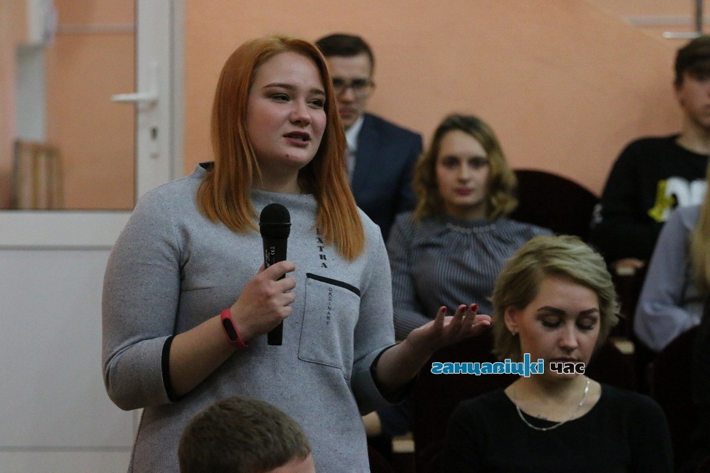"Веселые мастера в ЖКХ и чего не хватает РайПО": молодые специалисты о работе на Ганцевщине