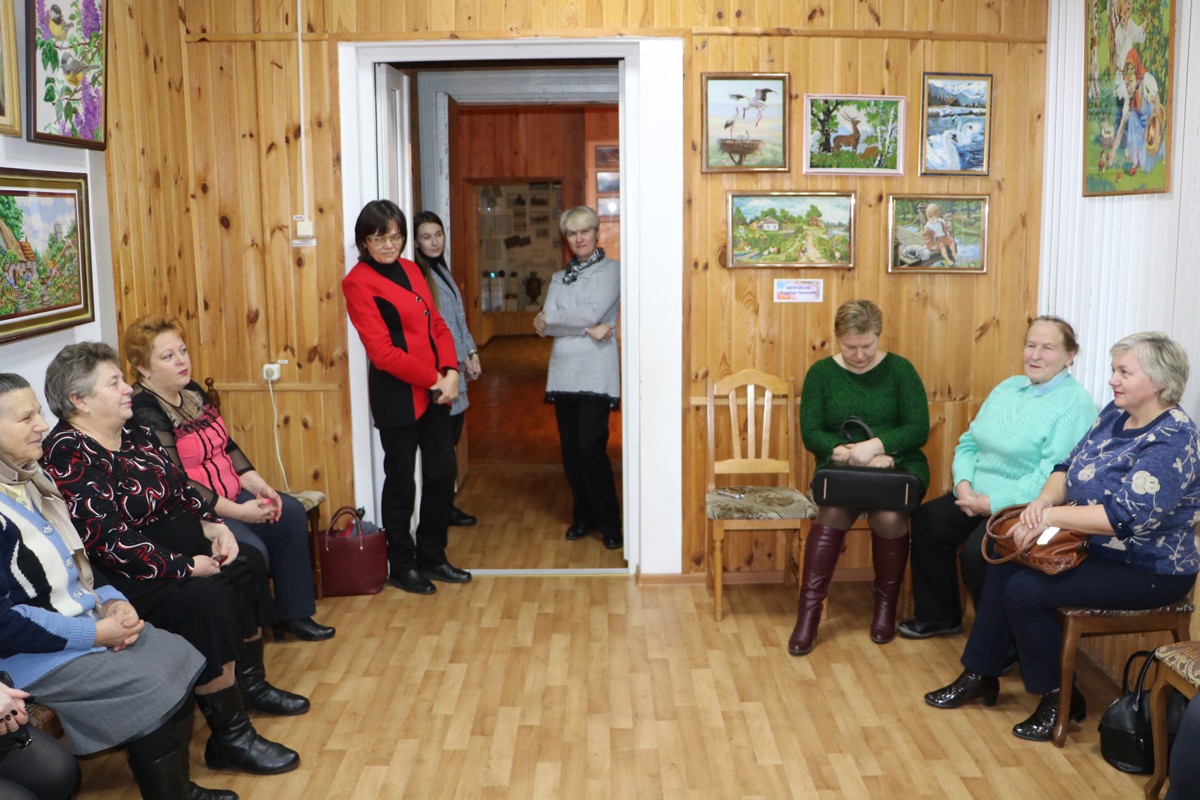 Жанчыны абменьваюцца вопытам