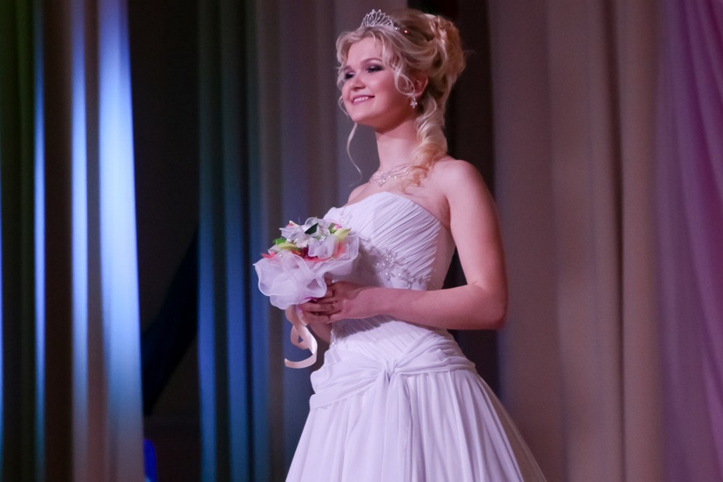 ЕКАТЕРИНА БОГАТЫРЁВА, кондитер в магазине «Санта-92»