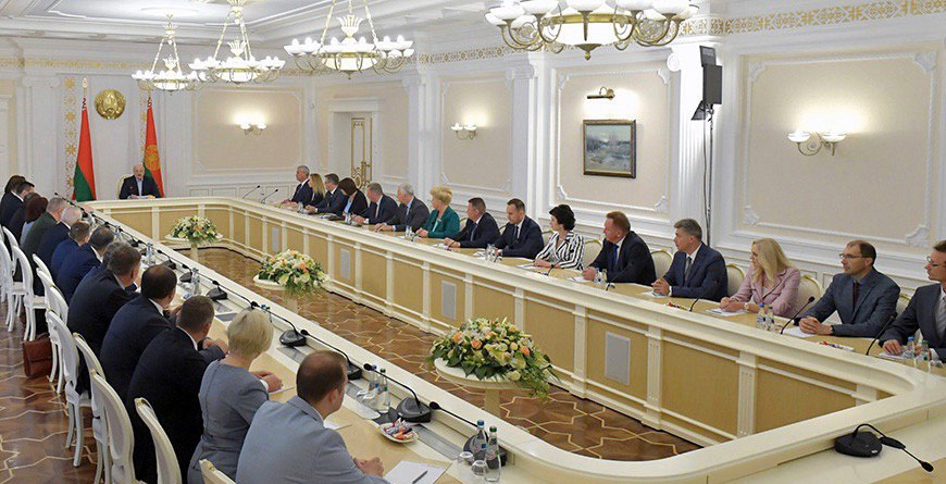 22 июля – встреча с доверенными лицами кандидата в президенты Лукашенко проходила в офлайн формате