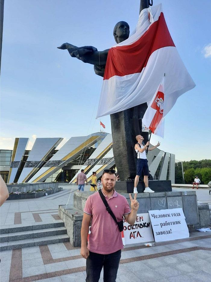 Александр Позняк на акции солидарности в Минске