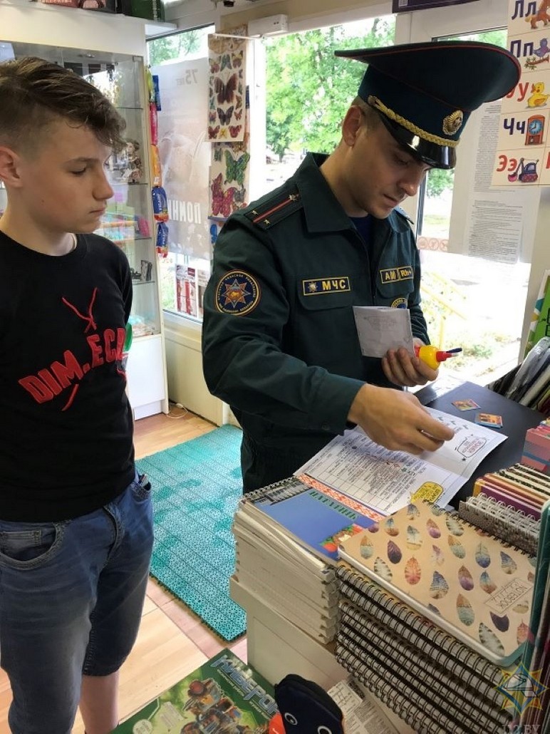 Ганцевичские спасатели проводят акцию «В центре внимания – дети!»