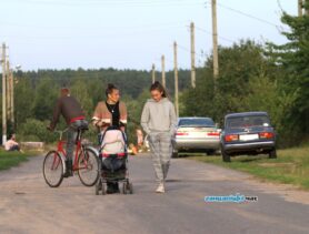 У Востраве Ганцавіцкага раёна бязлюдна нават на свята